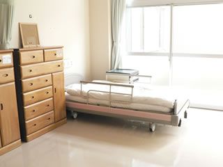 快適な個室の寝室