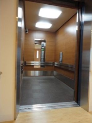 エレベーター