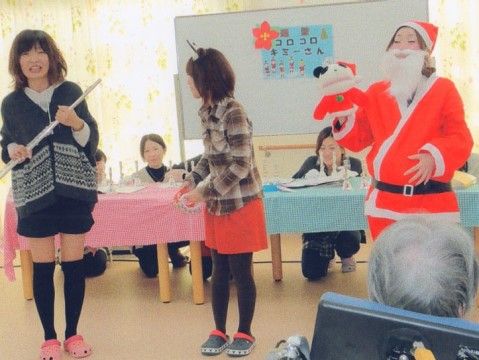 「四季彩 春日井」のイベント。クリスマスには音楽イベントなど様々な出し物を用意している。