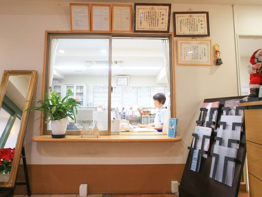 エントランスからみたスタッフルーム