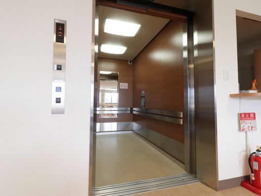 エレベーター