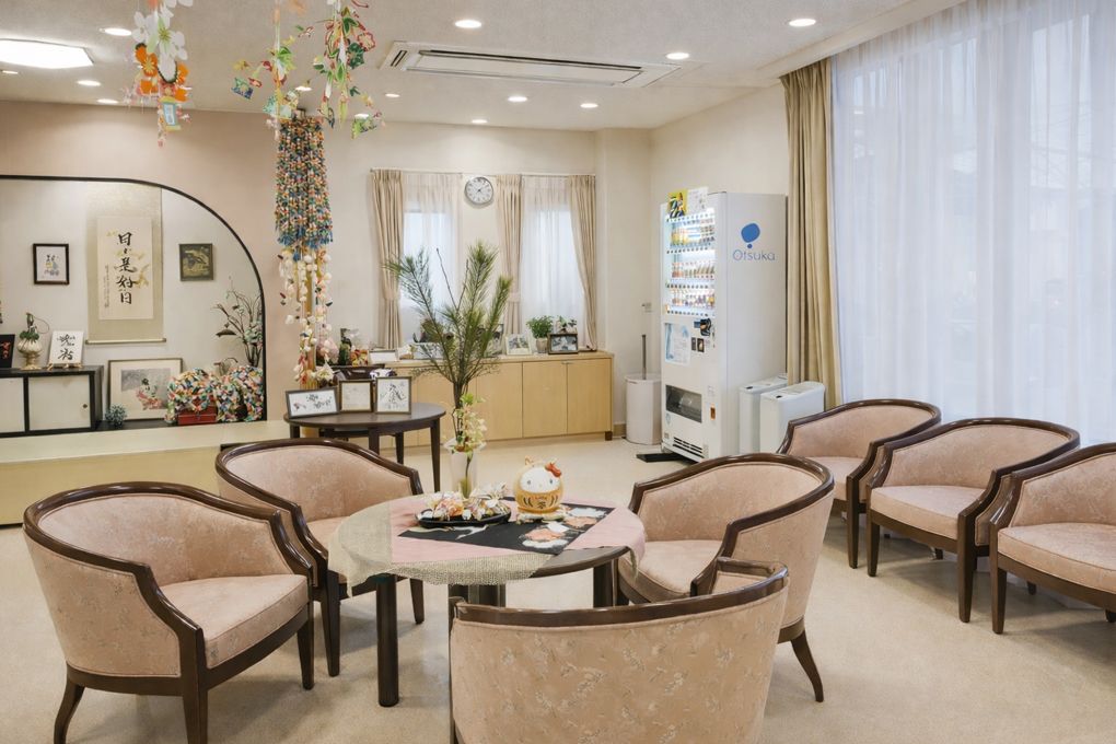 共有スペースのダイニングルーム