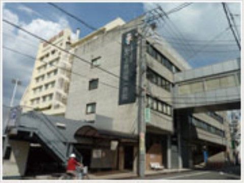 当施設の近くには総合病院がある。体調面で気になることや万が一の際の対応など、安心してお過ごしいただける。
