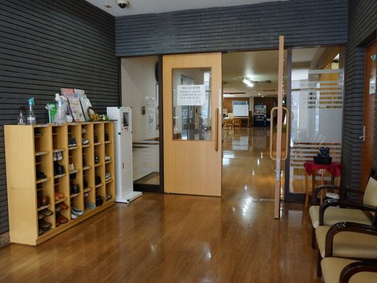 エントランス下足棚