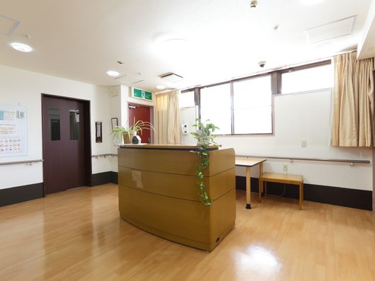 談話コーナーのカウンター