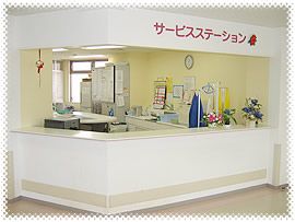 明るい受付カウンター
