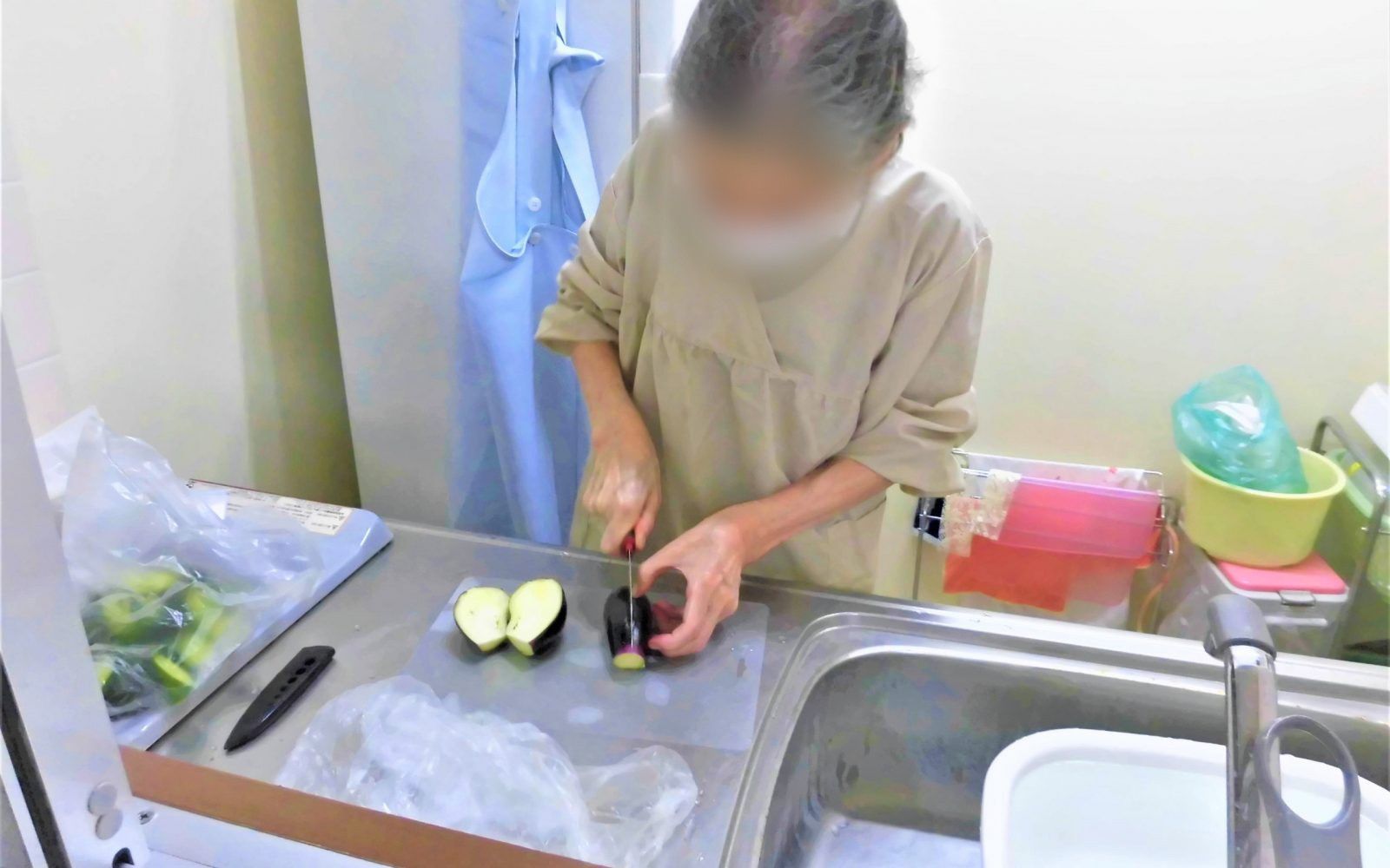 調理を楽しむ様子