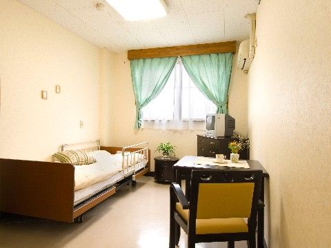 ライフコミューン大宮北の居室。居室は全て完全個室制となっておりますので、日々をご自宅のようにお過ごしいただけます。